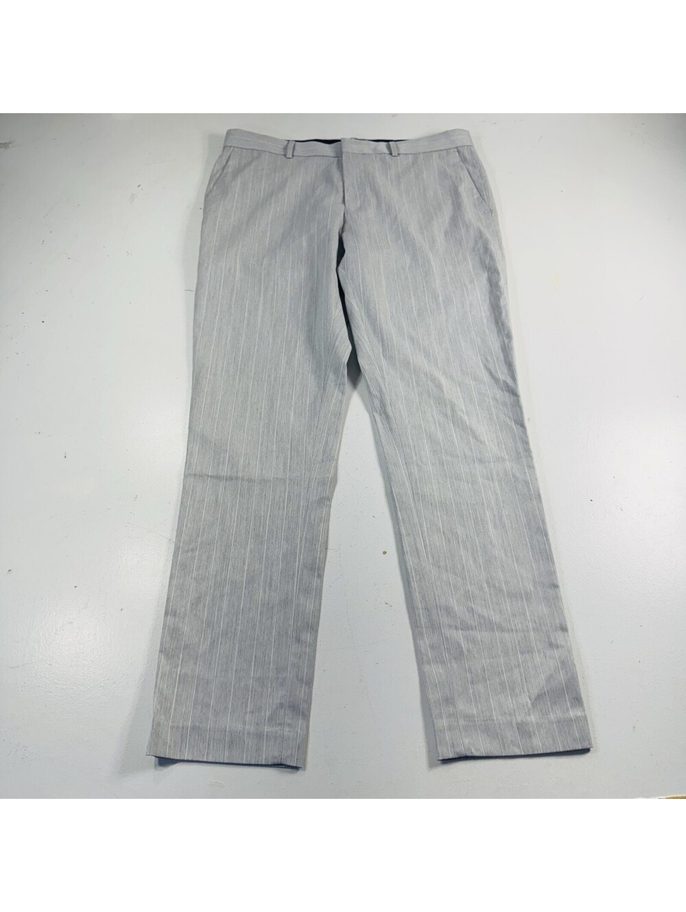 ASOS Design Pants Light Gray Striped Flat Front Men’s Size 36x32